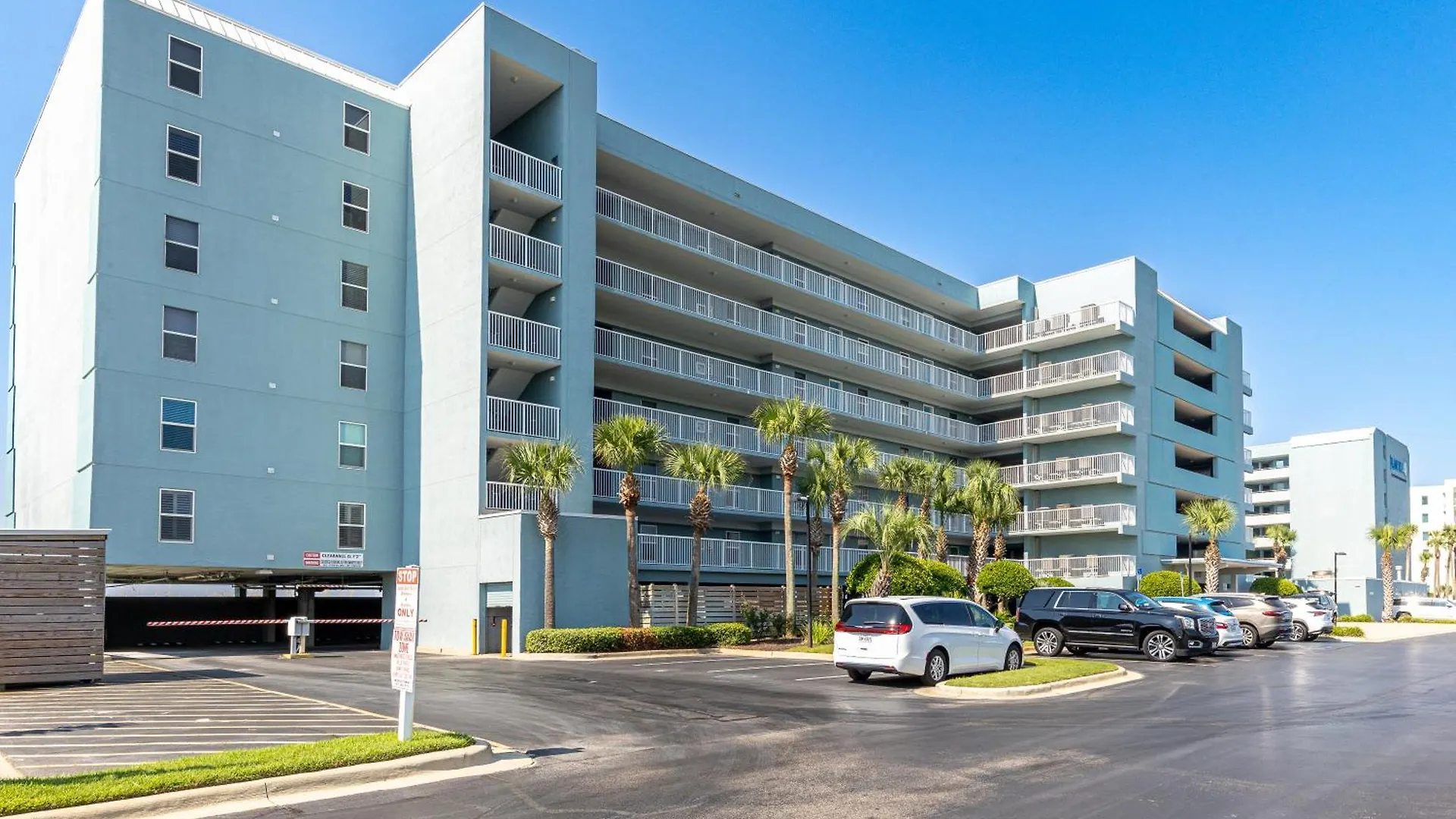Beach House 702A-By Holiday Isle Properties Destin Apartment