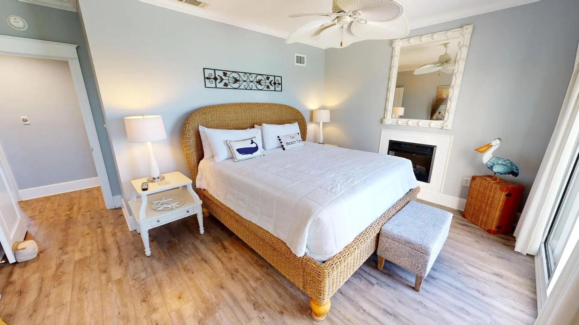 Beach House 702A-By Holiday Isle Properties Destin
