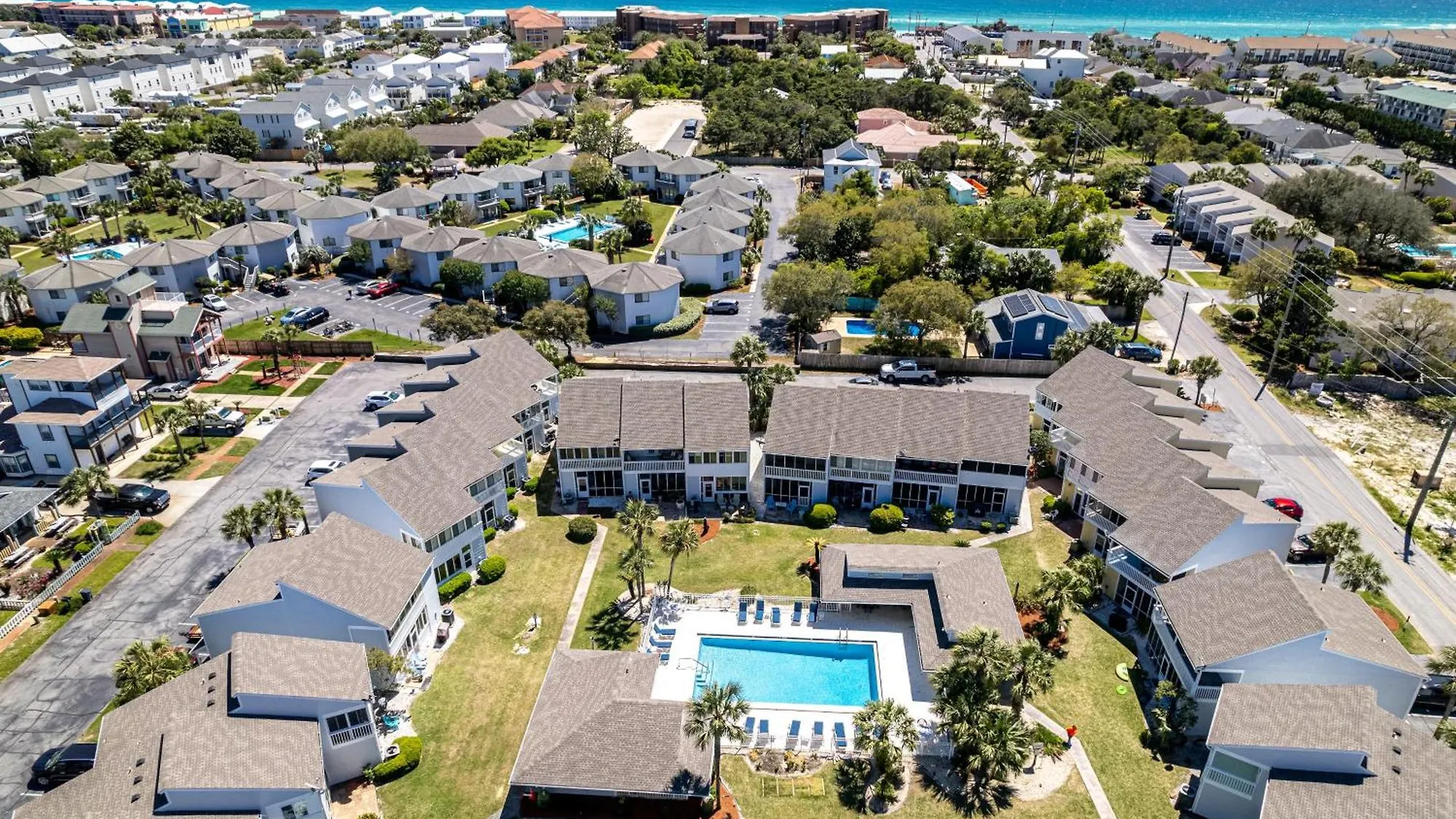 Beach House 702A-By Holiday Isle Properties Destin 0*,